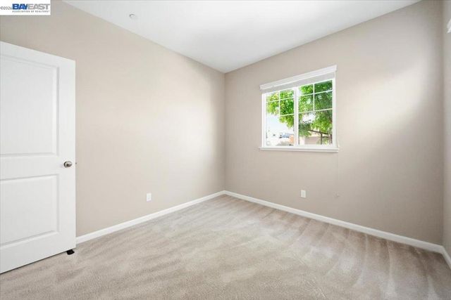 1172 Sagardia Way, Gilroy, CA 95020