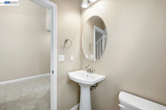 1172 Sagardia Way, Gilroy, CA 95020