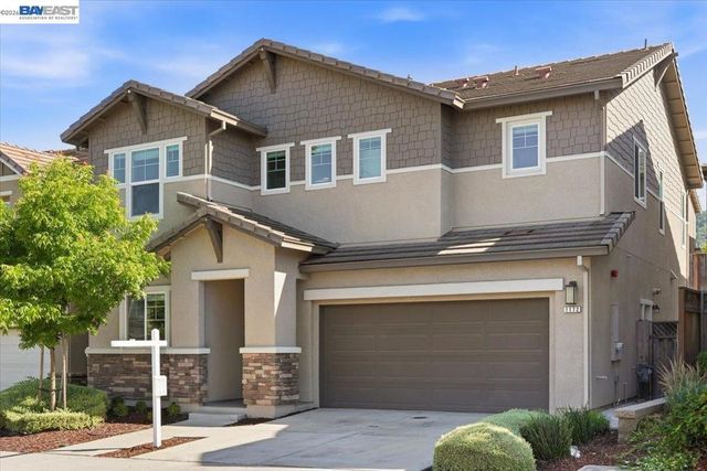 1172 Sagardia Way, Gilroy, CA 95020