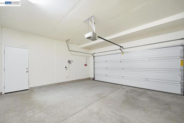 1172 Sagardia Way, Gilroy, CA 95020