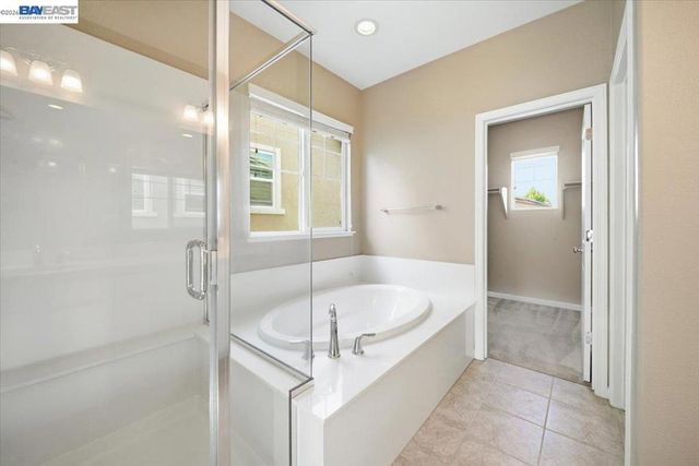 1172 Sagardia Way, Gilroy, CA 95020