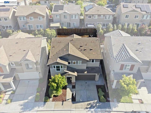 1172 Sagardia Way, Gilroy, CA 95020