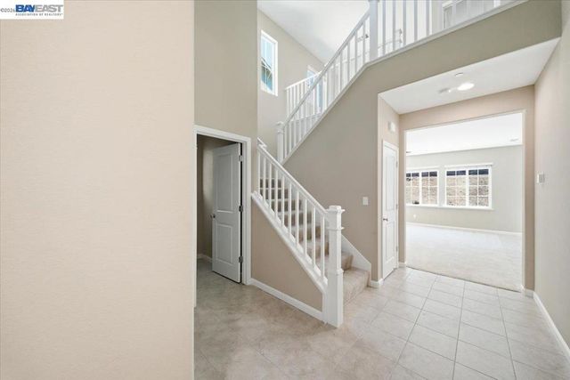 1172 Sagardia Way, Gilroy, CA 95020