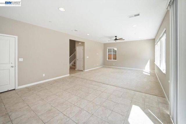 1172 Sagardia Way, Gilroy, CA 95020