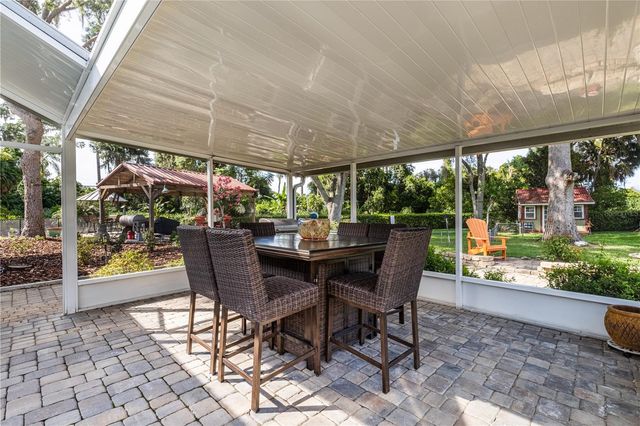 32834 LAKESHORE DRIVE, Tavares, FL 32778