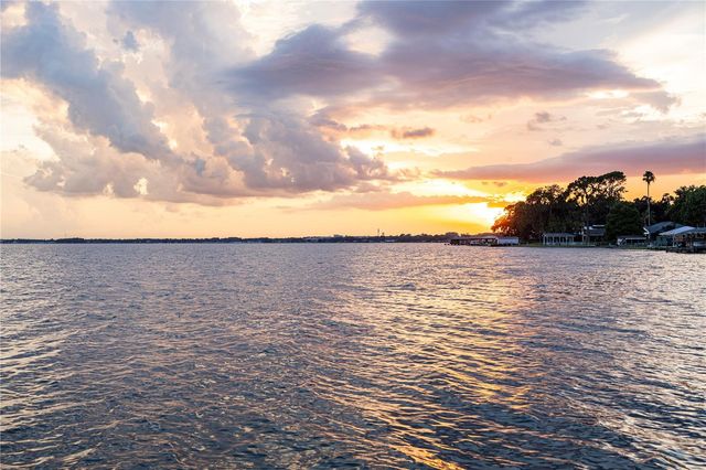 32834 LAKESHORE DRIVE, Tavares, FL 32778