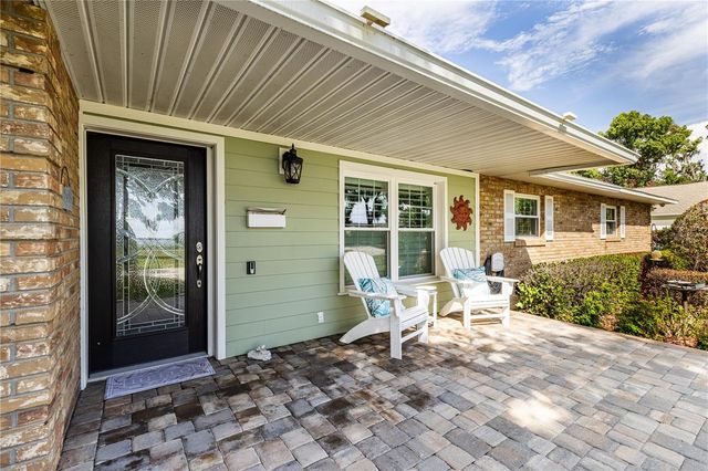 32834 LAKESHORE DRIVE, Tavares, FL 32778