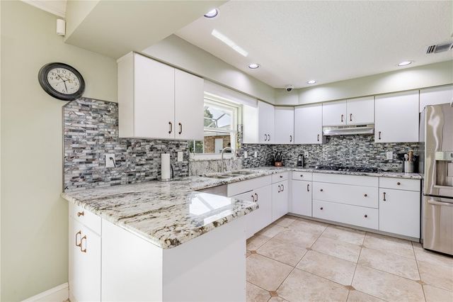 32834 LAKESHORE DRIVE, Tavares, FL 32778