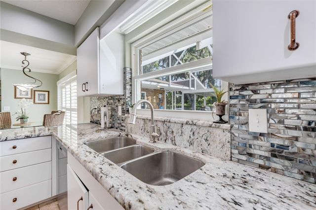 32834 LAKESHORE DRIVE, Tavares, FL 32778