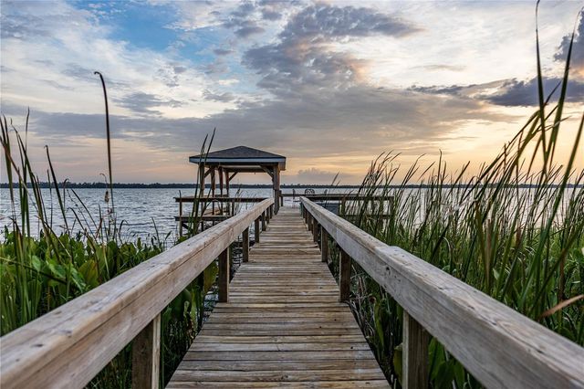 32834 LAKESHORE DRIVE, Tavares, FL 32778