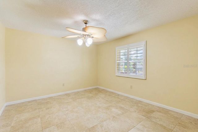 32834 LAKESHORE DRIVE, Tavares, FL 32778