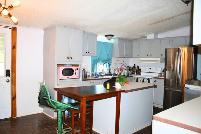 460 Chapel Hill Lane, Waxahachie, TX 75165