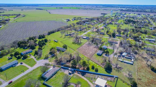 460 Chapel Hill Lane, Waxahachie, TX 75165