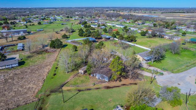 460 Chapel Hill Lane, Waxahachie, TX 75165