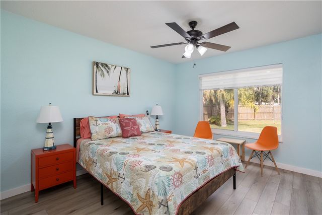 1203 Linmoor Circle NE, Palm Bay, FL 32907