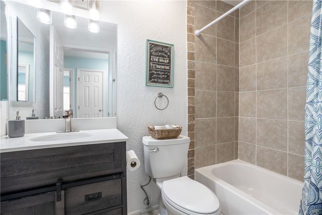 1203 Linmoor Circle NE, Palm Bay, FL 32907