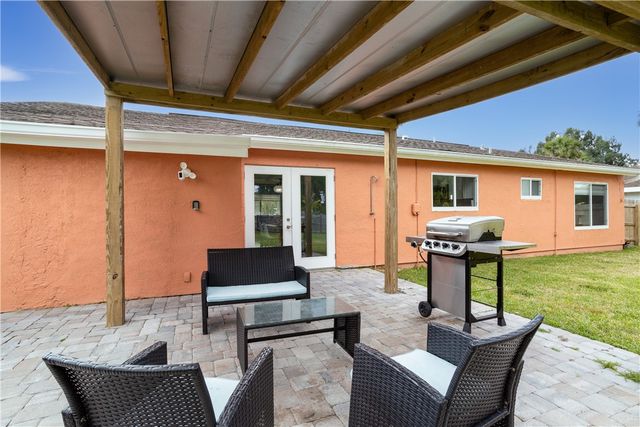 1203 Linmoor Circle NE, Palm Bay, FL 32907