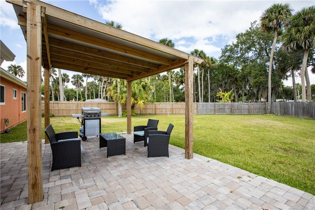 1203 Linmoor Circle NE, Palm Bay, FL 32907