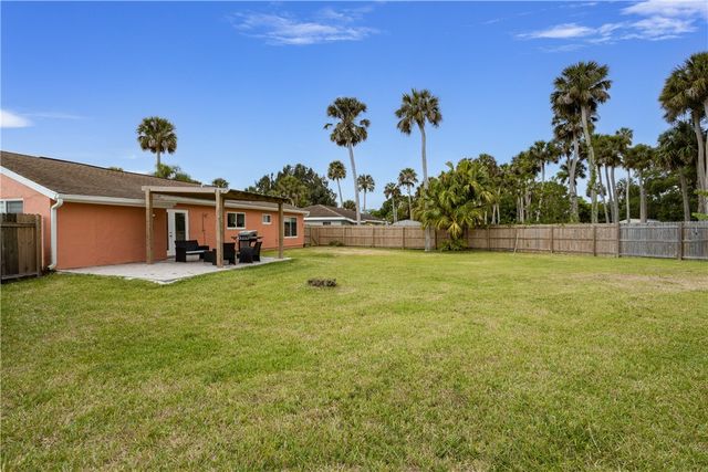 1203 Linmoor Circle NE, Palm Bay, FL 32907