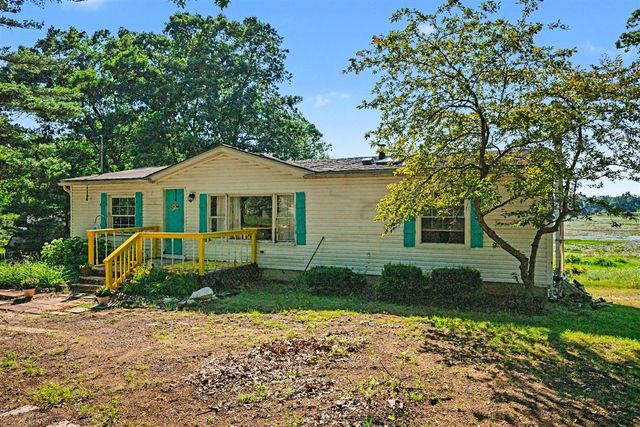 4729 118th Avenue, Fennville, MI 49408