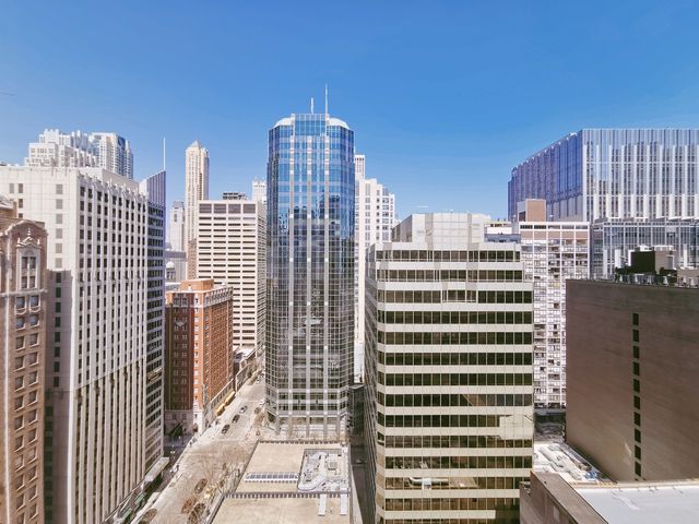 211 E Ohio Street 2407, Chicago, IL 60611