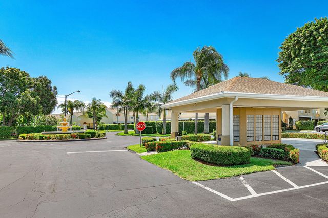 501 WATERSIDE Drive, Hypoluxo, FL 33462
