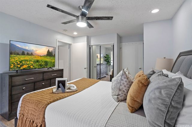 95-510 Wikao Street B206, Mililani, HI 96789