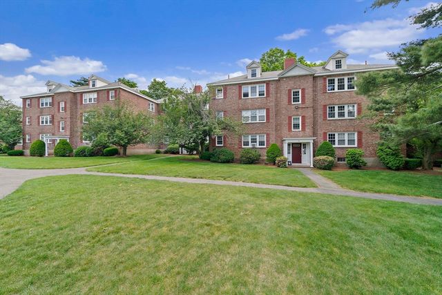 5 Dexter St 4, Malden, MA 02148