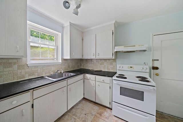 5 Dexter St 4, Malden, MA 02148