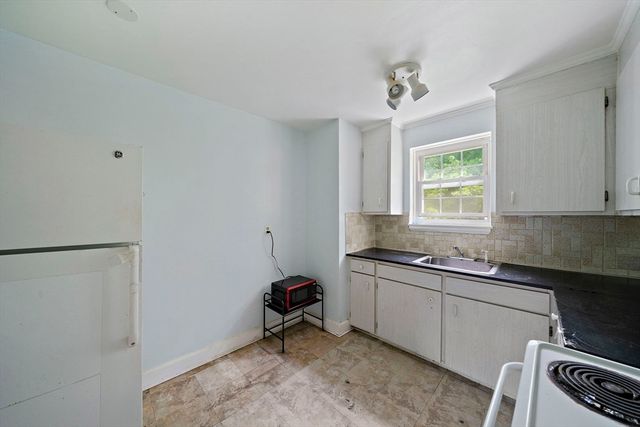 5 Dexter St 4, Malden, MA 02148