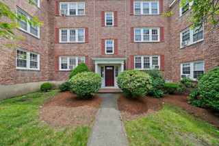 5 Dexter St 4, Malden, MA 02148