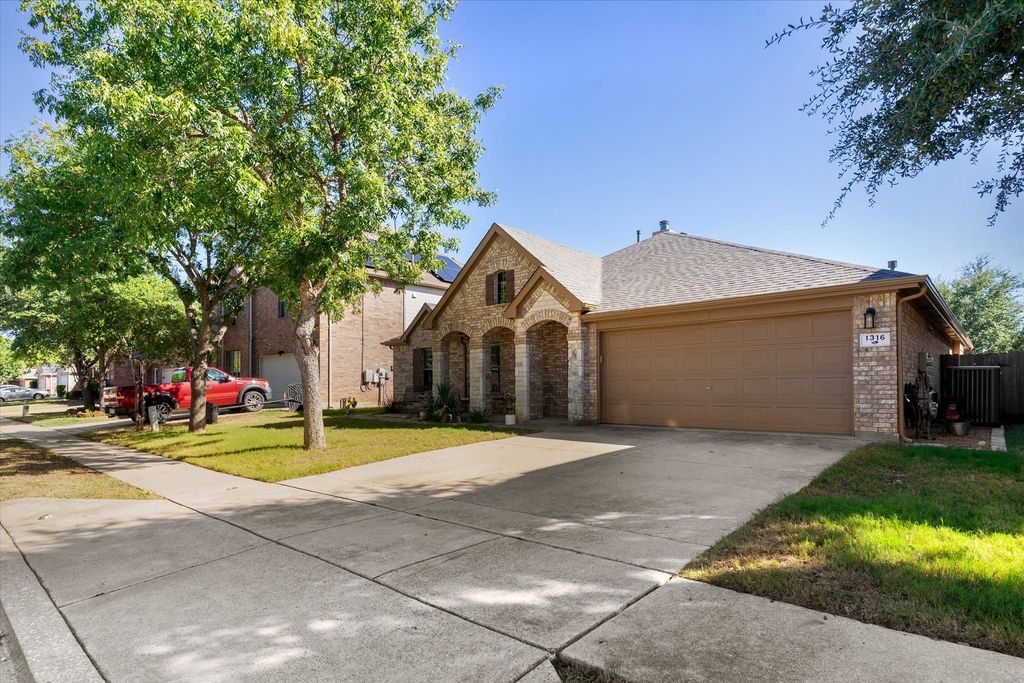 1316 Missionary Ridge Trail, Fort Worth, TX 76131 — photo 2