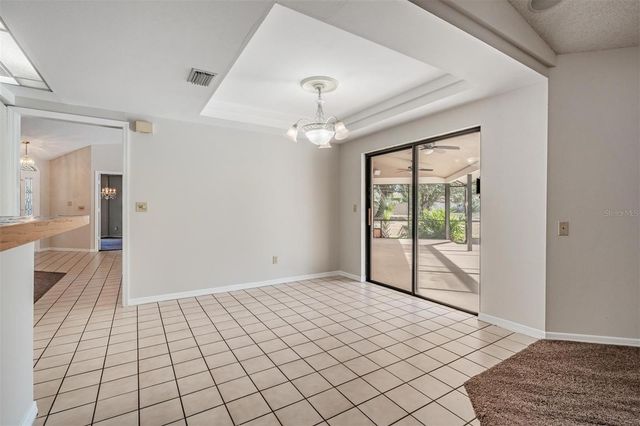 3911 LITHIA RIDGE BOULEVARD, Valrico, FL 33596