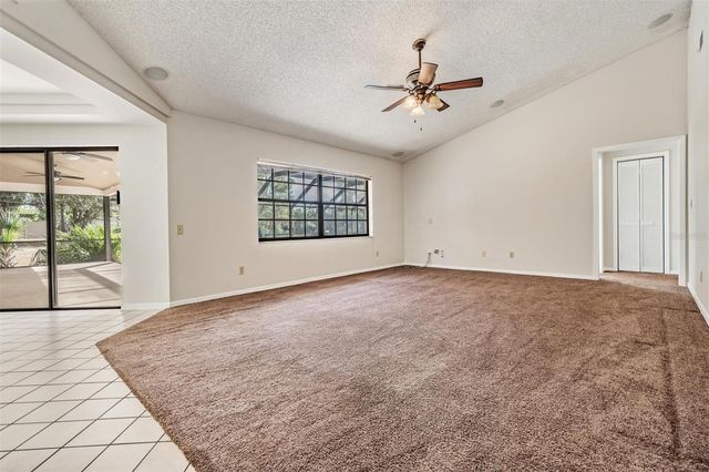 3911 LITHIA RIDGE BOULEVARD, Valrico, FL 33596