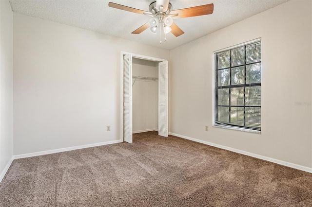 3911 LITHIA RIDGE BOULEVARD, Valrico, FL 33596