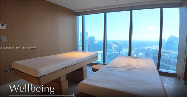 300 Biscayne Boulevard Way 3503C, Miami, FL 33131