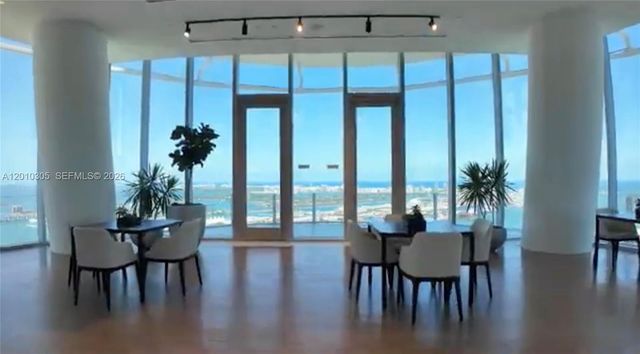 300 Biscayne Boulevard Way 3503C, Miami, FL 33131