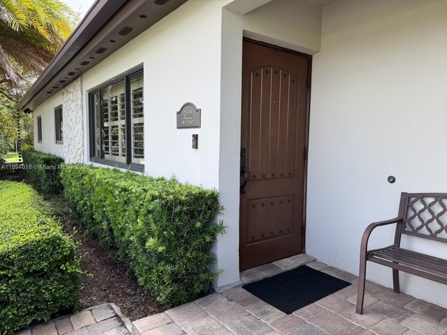 5222 SW 128th Pl, Miami, FL 33175