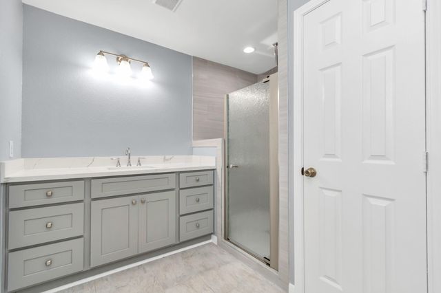 2826 W Fm 1462, Rosharon, TX 77583