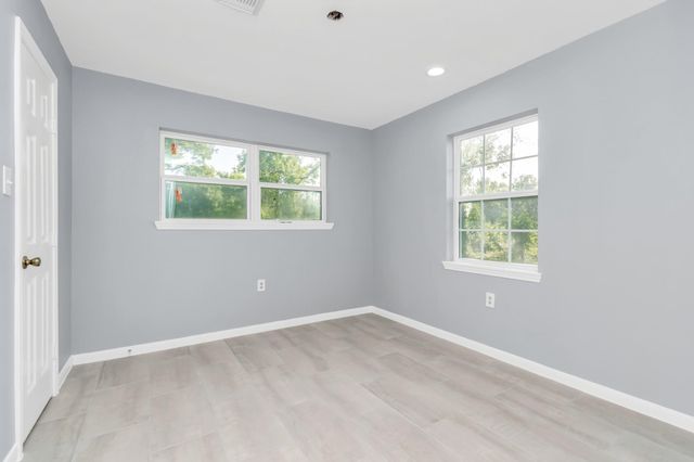 2826 W Fm 1462, Rosharon, TX 77583