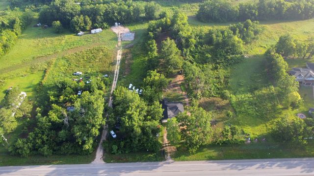 2826 W Fm 1462, Rosharon, TX 77583