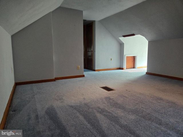 220 EDGEWOOD RD, York, PA 17402