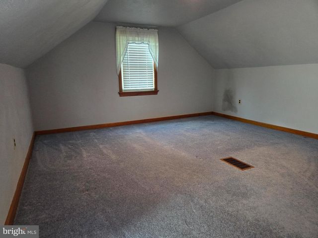 220 EDGEWOOD RD, York, PA 17402