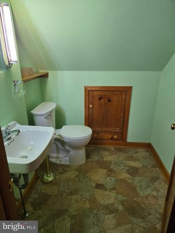 220 EDGEWOOD RD, York, PA 17402