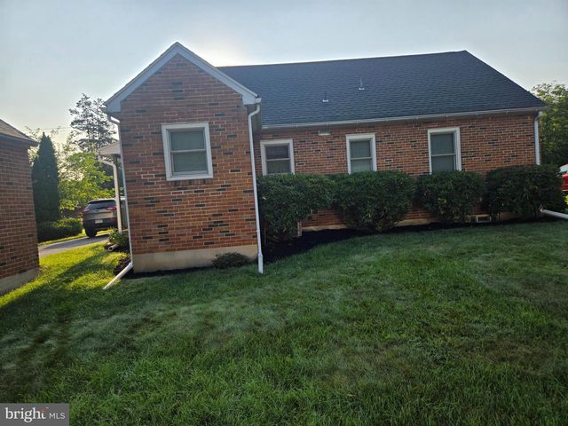 220 EDGEWOOD RD, York, PA 17402
