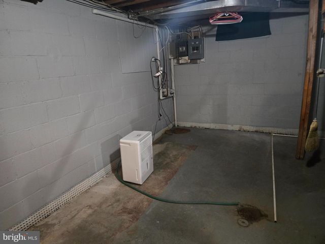 220 EDGEWOOD RD, York, PA 17402