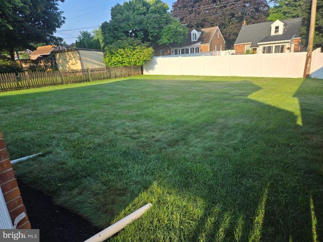 220 EDGEWOOD RD, York, PA 17402