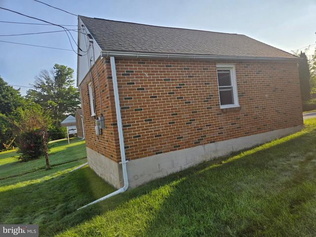 220 EDGEWOOD RD, York, PA 17402