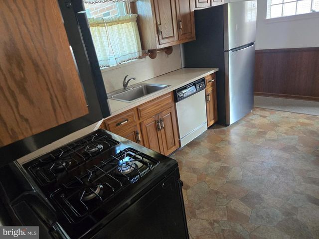 220 EDGEWOOD RD, York, PA 17402