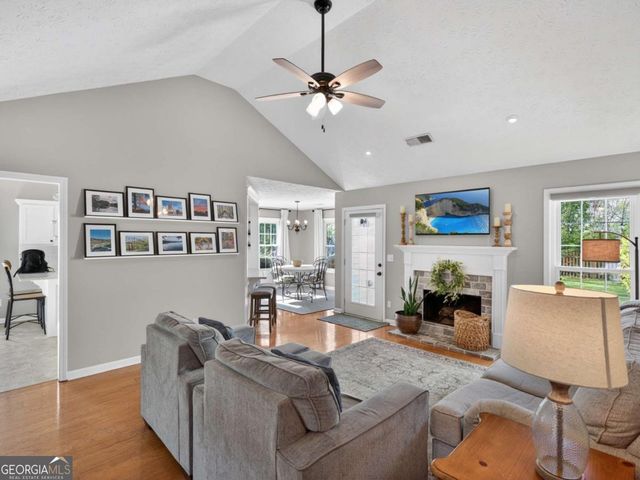 5592 Thistledown Terrace, Sugar Hill, GA 30518